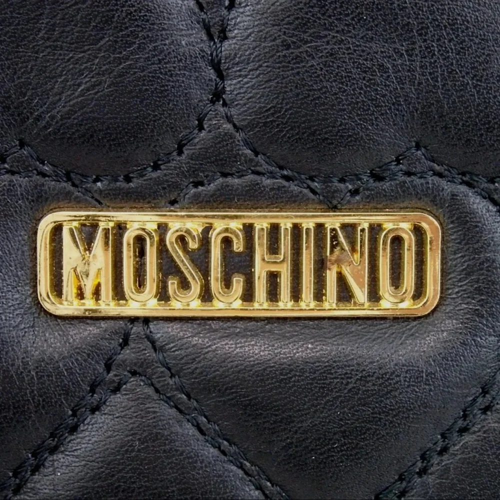 AUTH MOSCHINO Leather Heart Quilted Chain Shoulder Bag - Picture 8 of 8